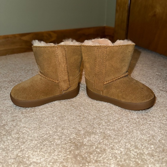 UGG Chestnut Keelan II Boots - GUC - Picture 7 of 8